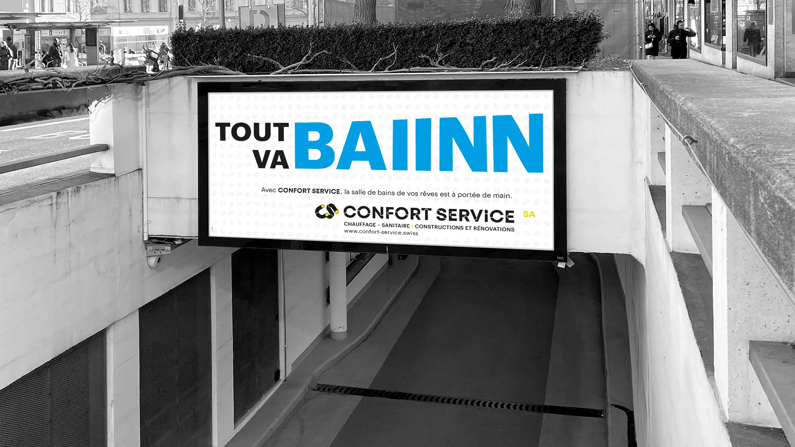 Affiche Confort Service en bleu, campagne de printemps - été sur la salle de bains